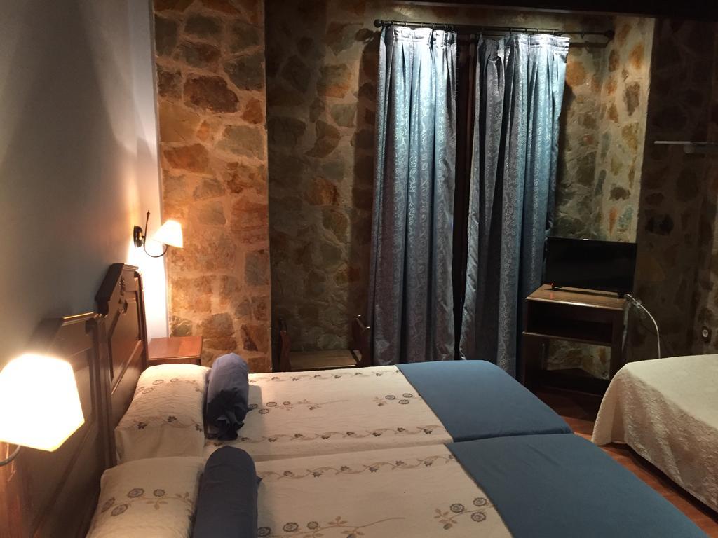 Hostal Dosca Olivenza Kültér fotó